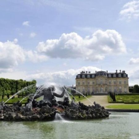 Apartamento Studio Du Chateau Champs-Sur-Marne Exterior foto
